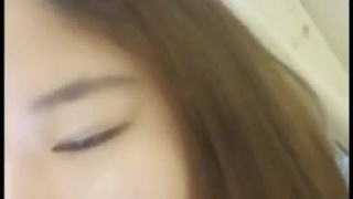 突然將胸器露出 讓大家都震驚了!