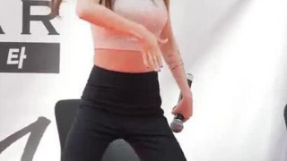 Fiestar Jei Bouncing in You’re Pitiful: No Imagination Required