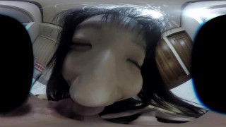 玩弄女友的小穴 然後讓她幫我口交