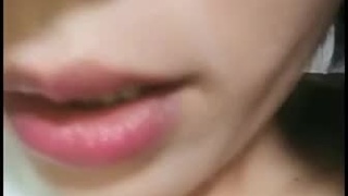 俏空姐最愛「快速抽送」電鑽小道具調到最快！三角洲不斷噴水...另一支還要往嘴塞