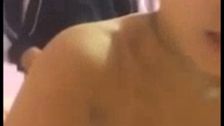 高中生一放學就直奔房間啪啪 感覺十分享受自拍性愛:你要錄像嗎?