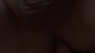 又是一个我干男票的视频??? 拍摄的时候是傍晚 没开灯凑乎看吧233 好可怕⋯⋯