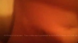 [不倫自拍]「媽媽～我可以幹妳了嗎？」乾媽幫我手淫，怕痛問我好了沒？（有影）