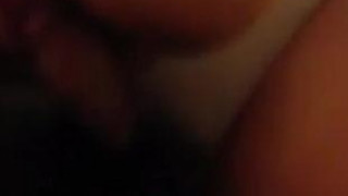 [自拍露臉]『好爽喔～不要停！』偷吃女同事～男友打來偷偷內射她（有影）