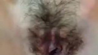 白皙人妻啪啪前先自摸～勾引老公上床運動（有影）