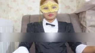 做通了新婚90后小老婆的工作初次体验3p媚态百出