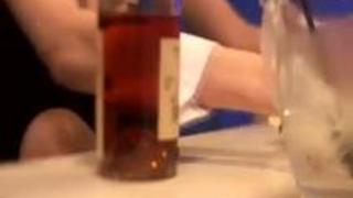 【ＪＵＬＩＡ】キャバクラで働く爆乳バニーガールに淫語をささやかれながら極上パイズリｗｗｗ