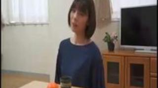 炬燵の中は無法地帯？悪戯しまくれる冬だけの楽しみ！！ - 1