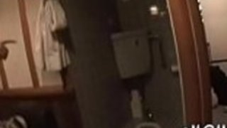 ランダムな若者によって縛られた日本の熟女