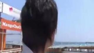 【素人ナンパ】「赤ちゃん出来ちゃうっ！」海水浴場で危険日らしい美人妻をナンパして、寝取り中出しで孕まセックスwww