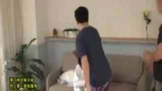 超SSS級にかわいい紗倉まなちゃんの様子がなんだかおかしいけどいっぱいエッチなことをしまくる！ショートカットヘア巨乳おっ