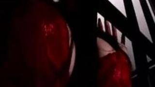 【明日花キララ】中出しを嫌がる涙目美少女をガッチリホールドし無理矢理に膣内射精する黒マッチョ