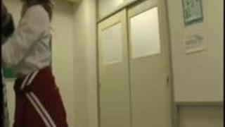 《ヤンキー》「おい！チンポ出せよ♡」超ヤリマンビッチは貧弱男で性欲処理！ザーメン中出し！