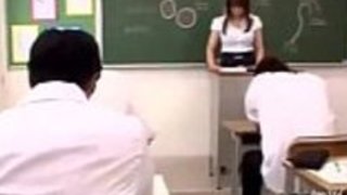 彼女は誰ですか？日本語教師。ヌードシーンなし