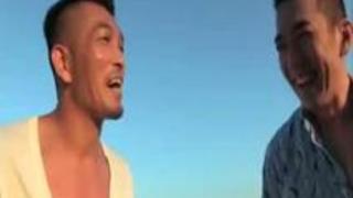 【乱交SEX】「ああぁぁ…♡イっちゃうぅ♡」海で酒飲んでるビッチ2人組を連れ込んで、パイパンま○こ並べて4P種付けセックス！