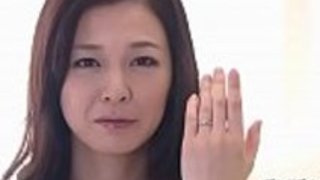 奇妙な日本人の恋人が雄鶏を吸う