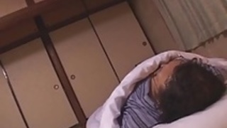 毛深いセクシーな日本のお母さん