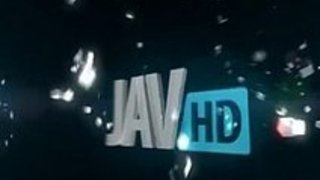 彼女のウエットチェリーをオナニーしている巨乳のルナ・ハネカワ