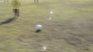 日本の公的なヌード覗き見、そしてその後のサッカー試合