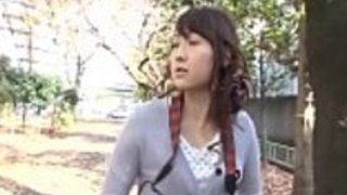 オリエンタルティーンを吸うこのペニスをお楽しみください