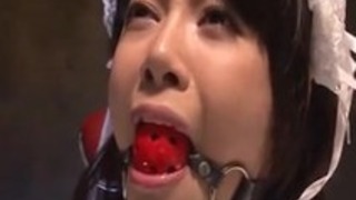 日本のメイドボンデージとファック