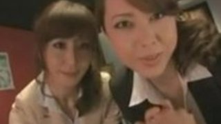 おっぱい大きめ痴女のWフェラが激エロ