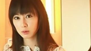 秋山莉奈 - 橋を渡ります