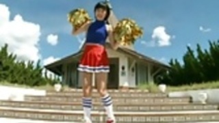 美香子堀川 - ポンポンガール