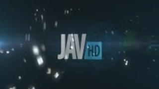 千尋北川は彼女のパンティーを通じ犯されます