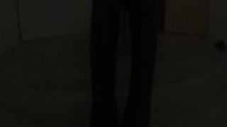 恥ずかしい日本のアマチュアおしっこしようとおなら