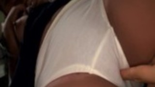 童顔娘がおっさんのチンポを無理矢理突っ込まれる