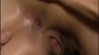 熟女が大きなsextoyから絶頂