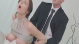 オフィスでディックを吸っアントニアサインツ