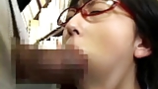 書店での学校の女の子