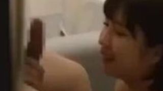 近親相姦 湊莉久 風呂 母 全裸