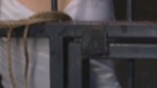 三谷希はディルドとディックに犯されます