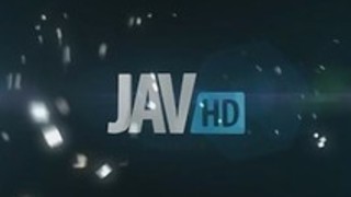 網タイツでのゆりか後藤は彼女のボーイフレンドの前に彼女の足を広げます