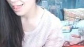 日本から自慰行為のホットブルネット