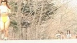 奇妙なセックスをすることスーパーホット日本の女の子