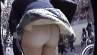 パンツパンティーを吹く