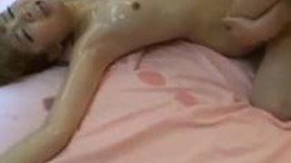 【早乙女ゆい痙攣】ロリ顔なエロいパイパンのギャルの、早乙女ゆいの痙攣中出し乱交プレイがエロい！