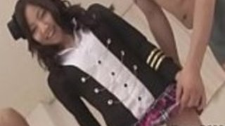 大倉あやねの甘さを楽しむ2人の若者