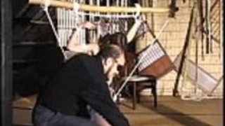 日本の電気は彼女の叫び声になる