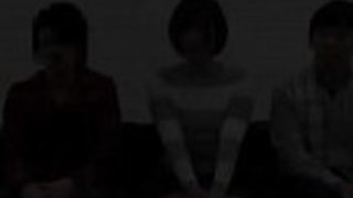 [Jap]片方向ミラーの反対側には、あなたの愛するフィーヴァンスです！友達と未来の花嫁はこのセクシーなゲームをして、結婚式のためのお金を稼ぐ！この花嫁は、彼女が不幸な結婚をするつもりであることを知っているので、彼女は忙しいです