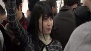 満員電車であたってくる弾力桃尻に興奮した乗客の痴漢パコ