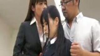 痴漢はこのようにして行われた