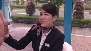 SDFK-021 マジックミラー号 「童貞くんのオナニーのお手伝いしてくれませんか…」 空港で声を掛けた心優しいCAが童貞くんを赤面筆おろし！ ちひろ（25才）国際線 CA歴3年